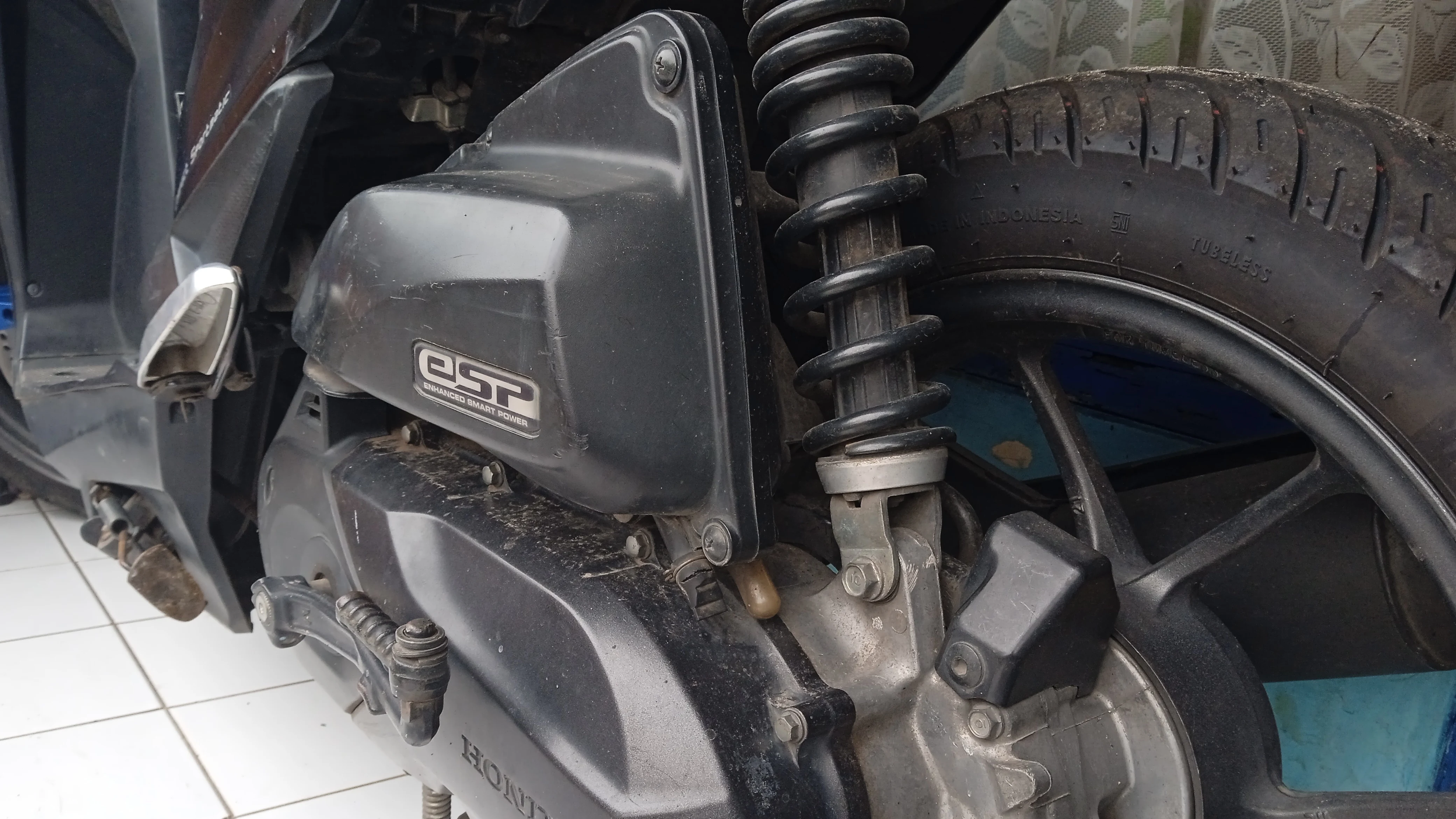 Motor Mogok Pas Banjir? Jangan Asal Starter Kalau Tak Mau Rugi Jutaan